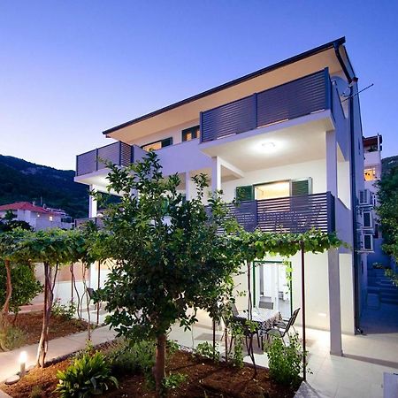 Apartmani Dule Komiza Luaran gambar