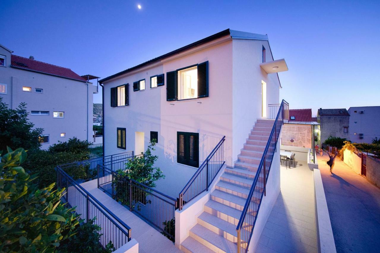 Apartmani Dule Komiza Luaran gambar
