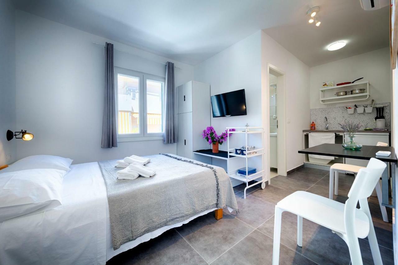 Apartmani Dule Komiza Luaran gambar
